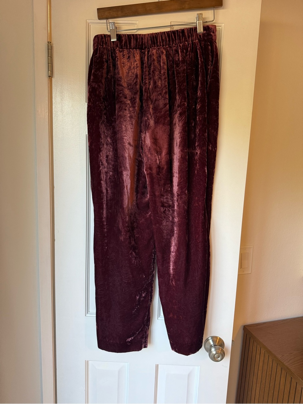 Madewell Velvet Relaxed Trousers in Deep Burgundy - Picture 2 of 3